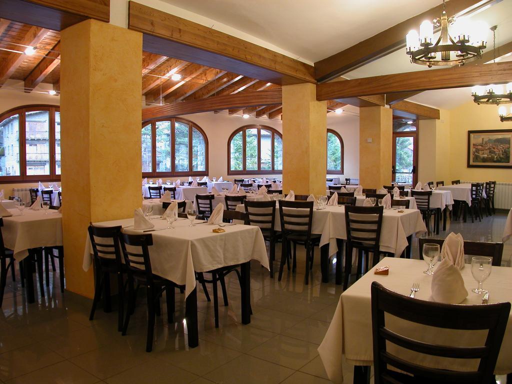 Fonda Marsal Tavertet Exterior photo